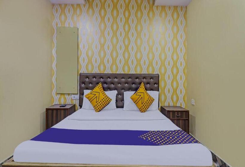 חדר סטנדרט, Spot On Gayatri Lodge Near Snow World