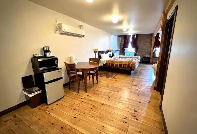 Mini suite with sea view, The Monarch