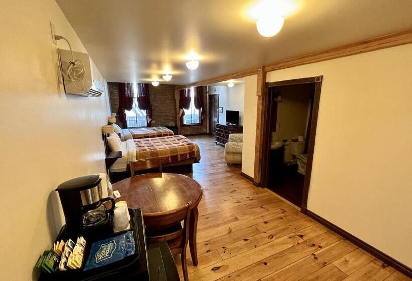 Mini suite with sea view, The Monarch