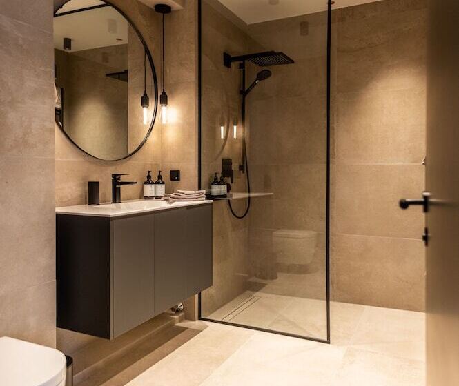 آپارتمان لوکس 2 خوابه, Residenz Boutique Suites