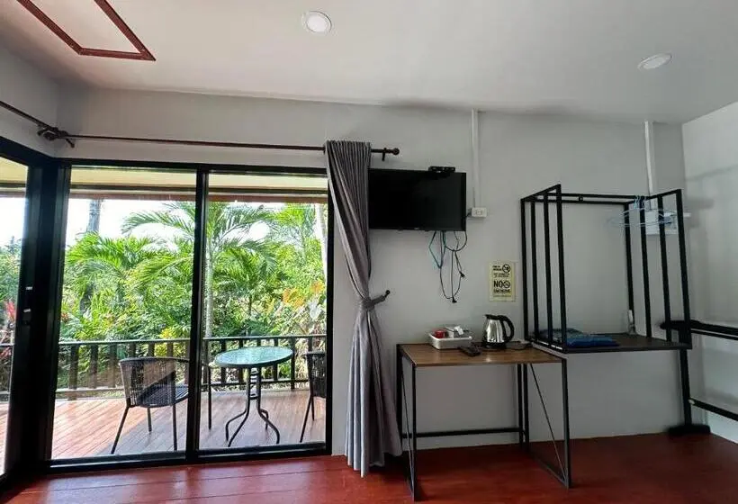 Deluxe-bungalow, Koh Jum Bungalow & Hostel