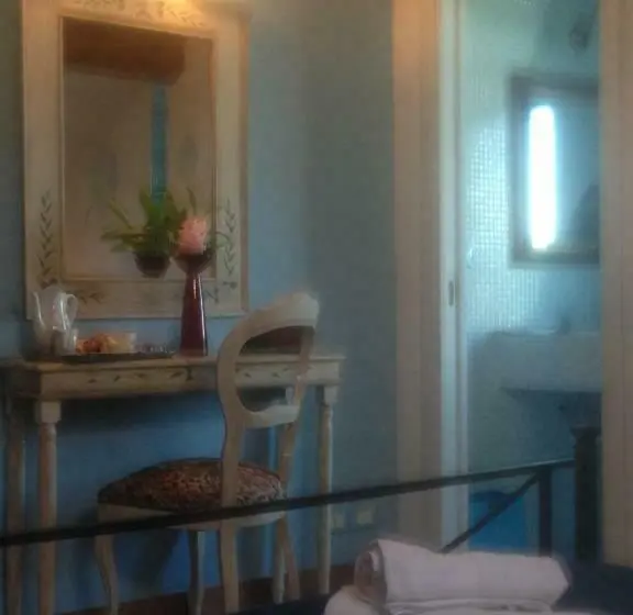 デラックスルーム, B&b Le Stanze Del Moro