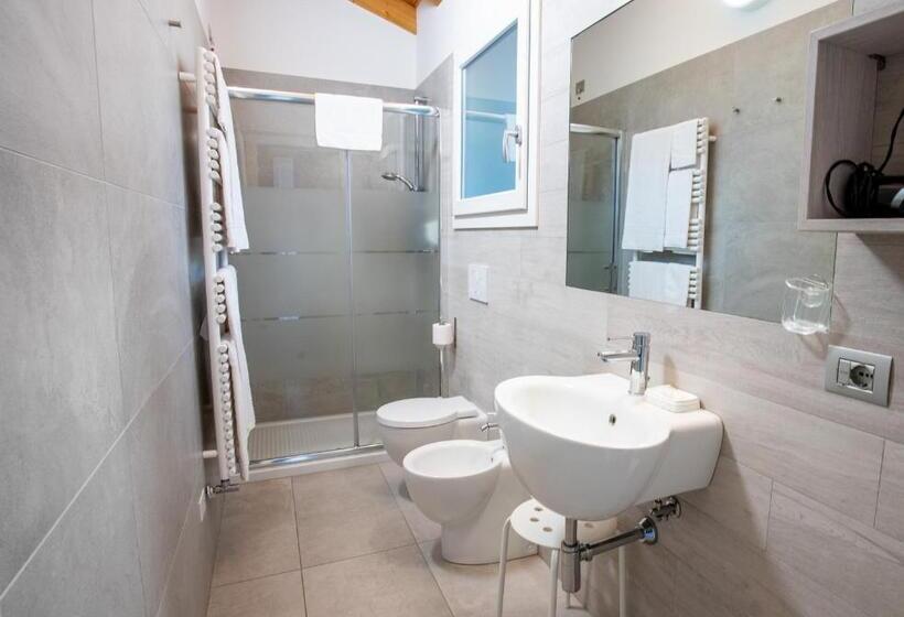 غرفة قياسية, Magrine Castelfranco Veneto