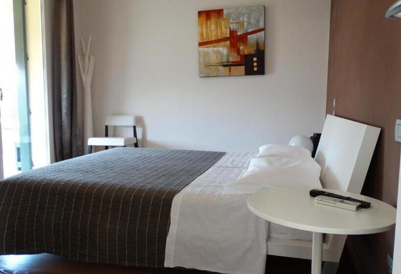 غرفة قياسية, Magrine Castelfranco Veneto