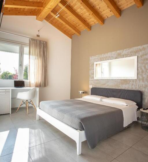 غرفة قياسية, Magrine Castelfranco Veneto