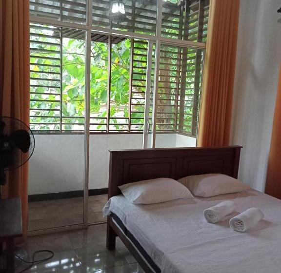 غرفة إقتصادية, Leopard Rock Family Rest