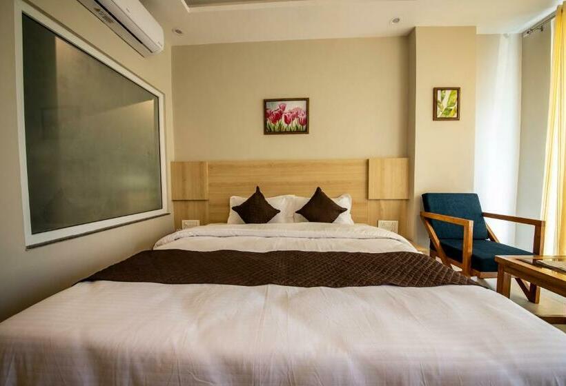 Superior Rum, Punyah Residency Rishikesh