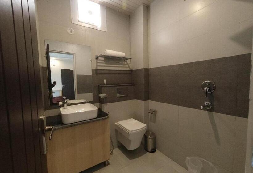 Deluxe Rum, Punyah Residency Rishikesh