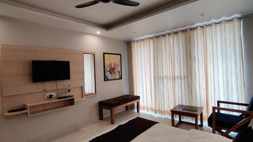 Superior Rum, Punyah Residency Rishikesh