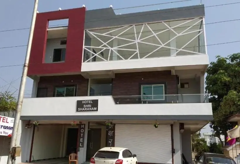 ファミリールーム, Shri Sharanam