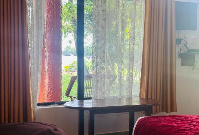 スタンダードルーム, Lake N River Resort Munroe Island