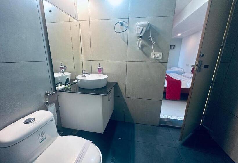 Номер Стандарт, Lake N River Resort Munroe Island