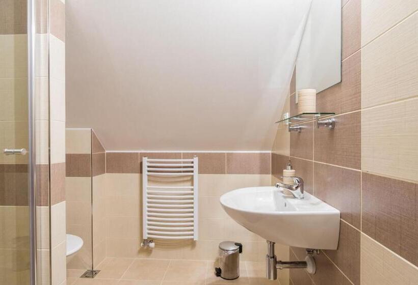 חדר סטנדרט לשלושה, Ubytování Krkonoše