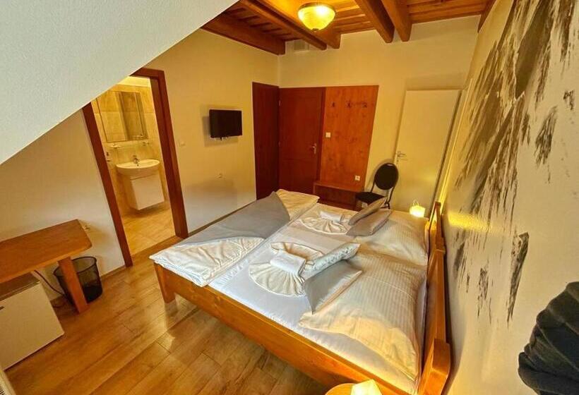 스탠다드 룸, Chaty A Apartmány Kúria Na Táľoch, Tále Chopok Juh