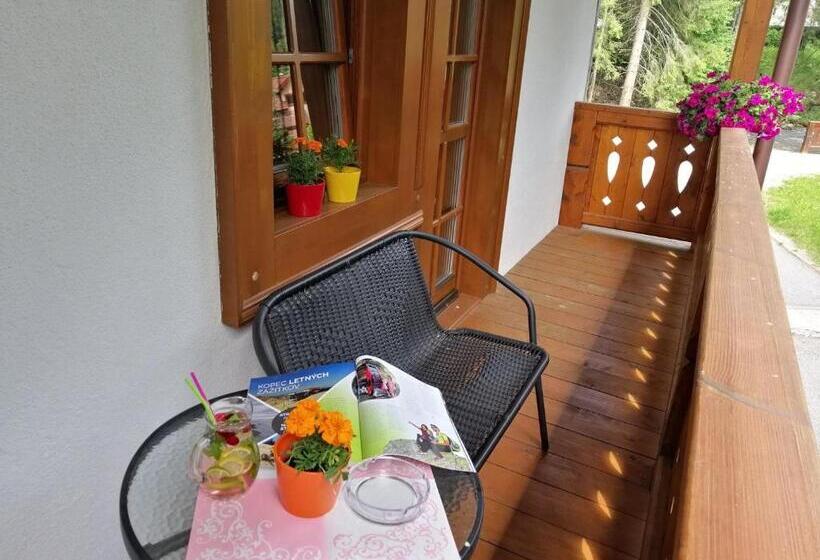 스탠다드 트리플 발코니 룸, Chaty A Apartmány Kúria Na Táľoch, Tále Chopok Juh