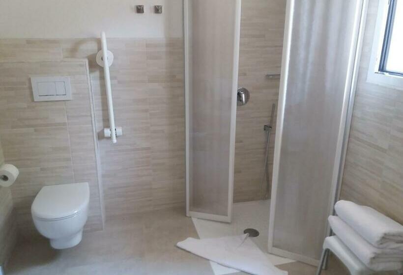 غرفة قياسية فردية لذوى الإحتياجات الخاصة, New Ca'mea