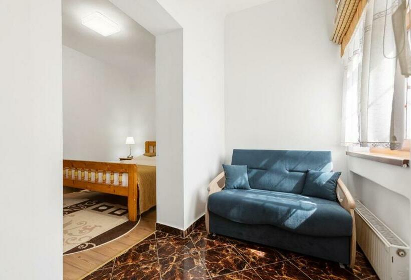 Трехместный Номер Классика, Casa Rasnoveana