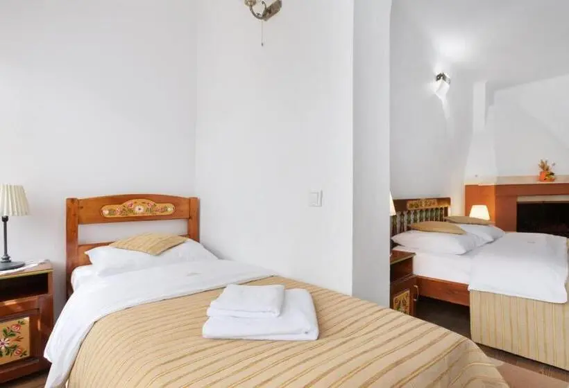 اتاق استاندارد سه نفره, Casa Rasnoveana