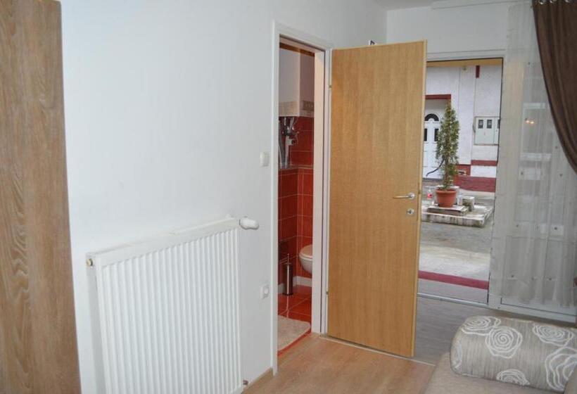 Четырехместный Номер Стандарт, Rooms Aračić