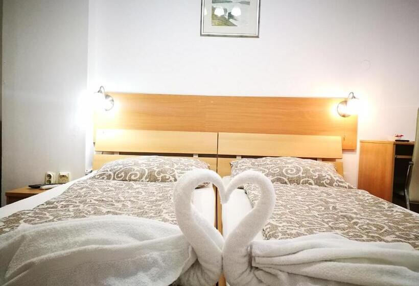 スタンダードルーム, Rooms Aračić