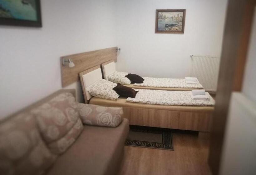 スタンダード４人部屋, Rooms Aračić