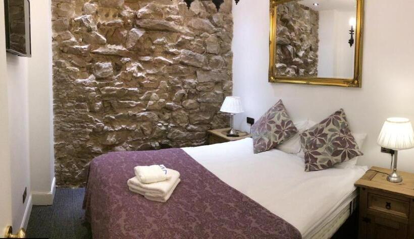 Апартаменты Внутренние 1 Спальня, Royal Mile Suites By The Castle