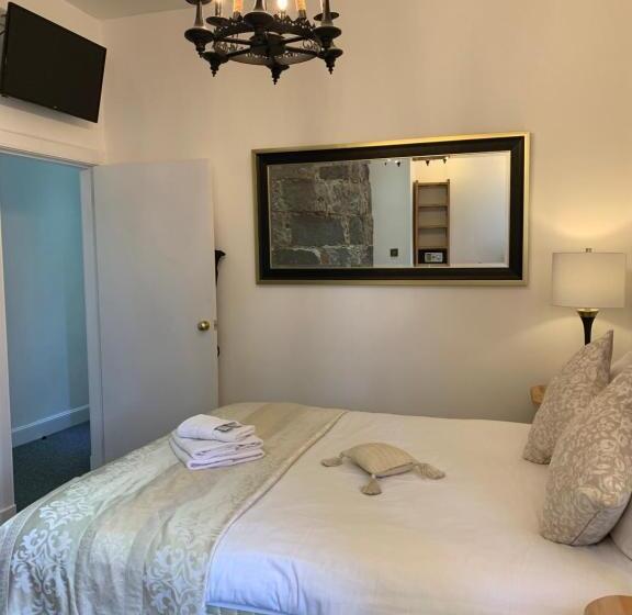 套房, Royal Mile Suites By The Castle