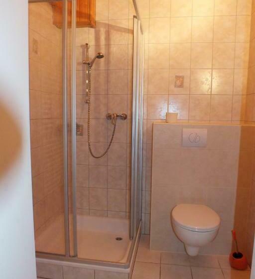 غرفة قياسية, Malus Ponyhof