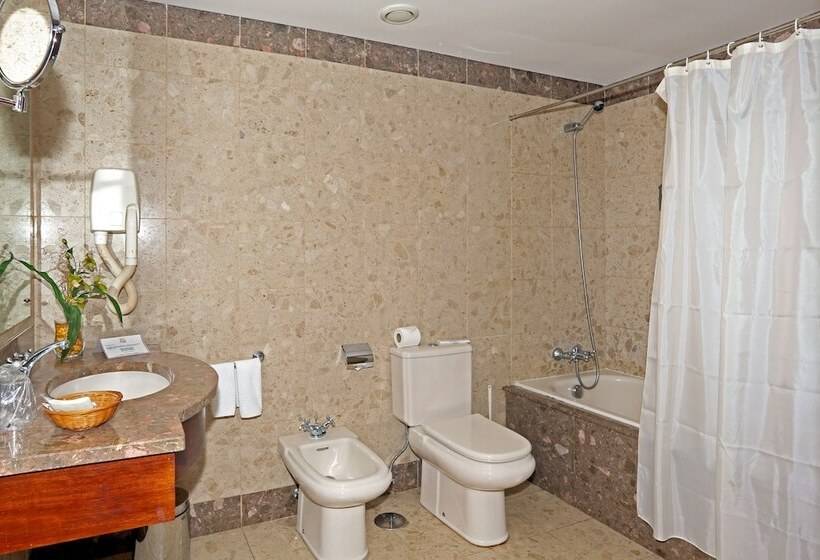 스탠다드 룸, Camoes