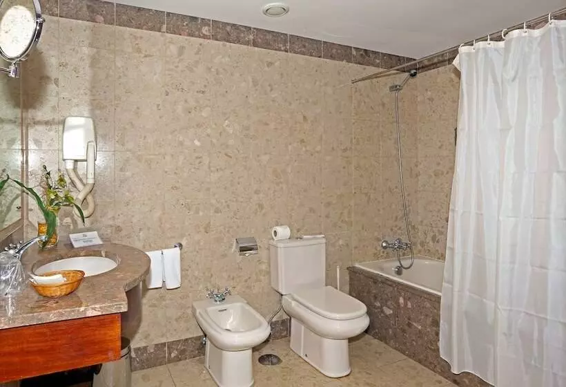 اتاق استاندارد, Camoes