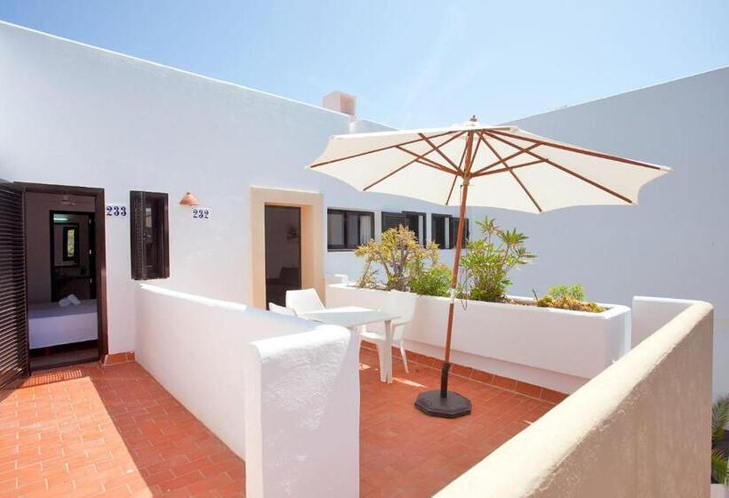 חדר משפחתי נוף לים, Club Cala Azul