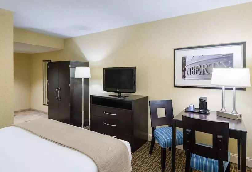 ダブルベッドスタンダードルーム, Holiday Inn Express Philadelphia Penn S Landing, An Ihg