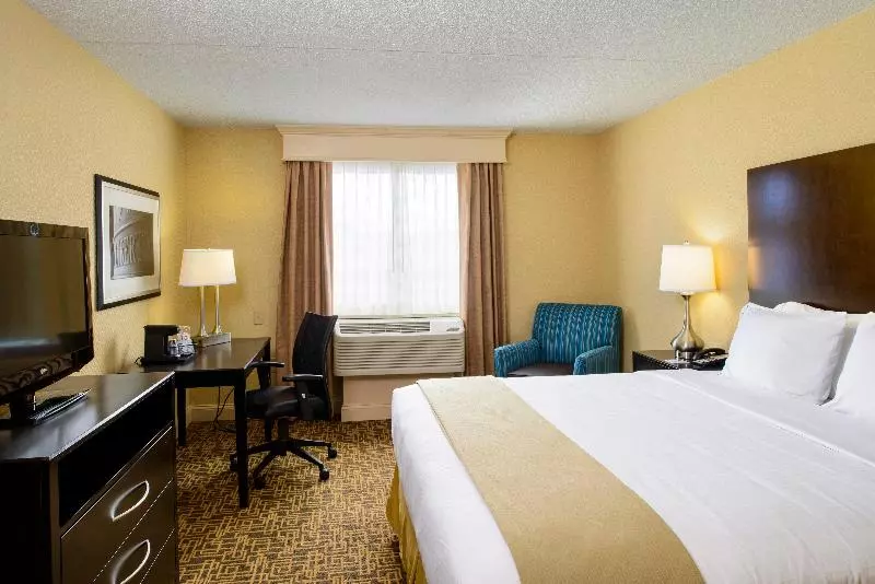 キングサイズベッドのスタンダードルーム, Holiday Inn Express Philadelphia Penn S Landing, An Ihg