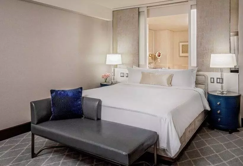 景色の見えるジュニアスイート, Intercontinental Boston, An Ihg