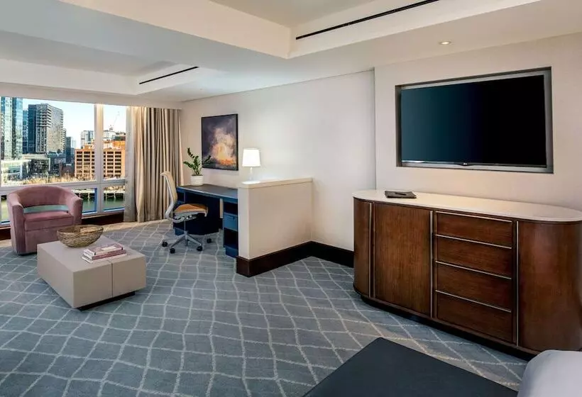 景色の見えるジュニアスイート, Intercontinental Boston, An Ihg