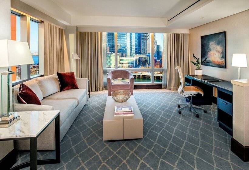 景色の見えるジュニアスイート, Intercontinental Boston, An Ihg