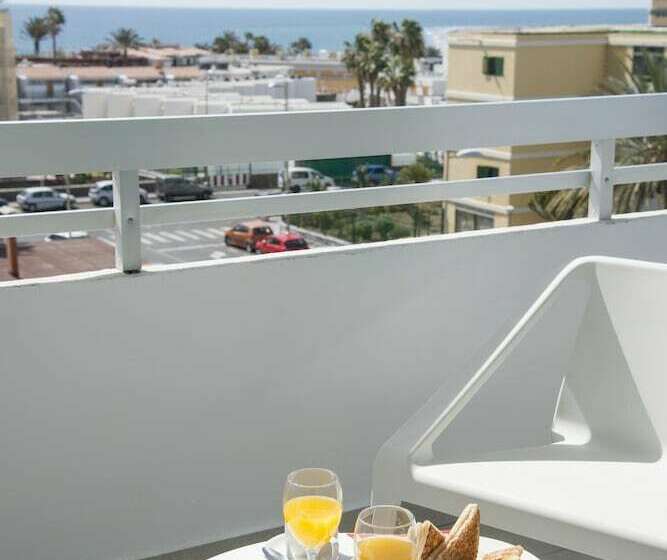 Номер Deluxe Вид на Море, Akeah Broncemar