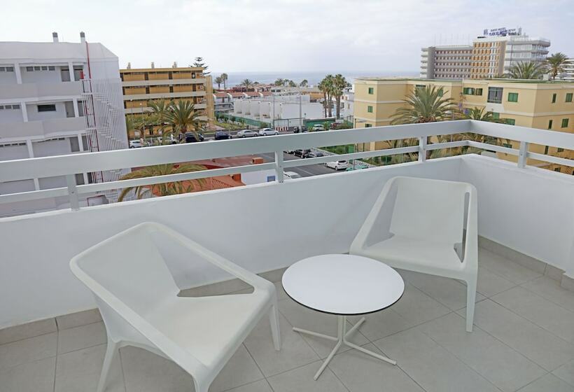 Номер Deluxe Вид на Море, Akeah Broncemar