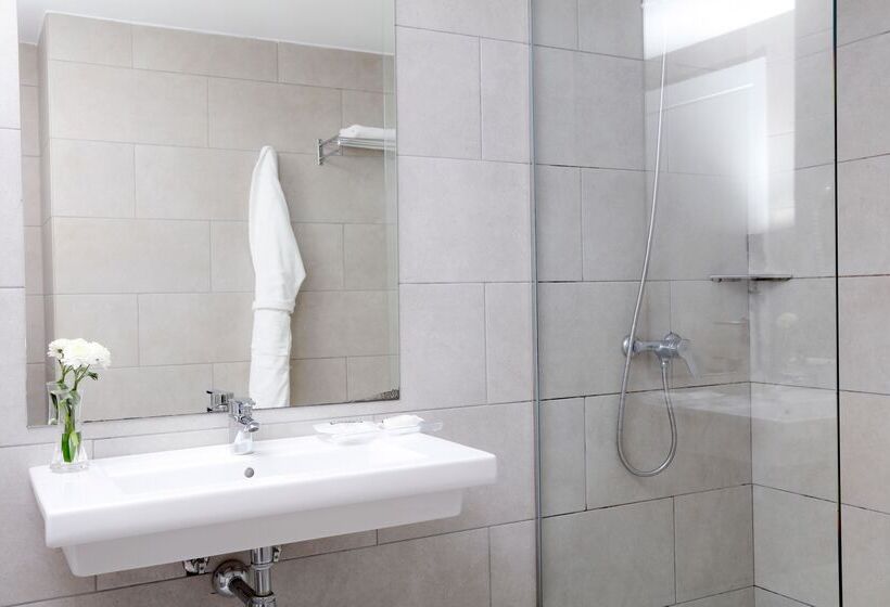 Номер Deluxe Вид на Море, Akeah Broncemar