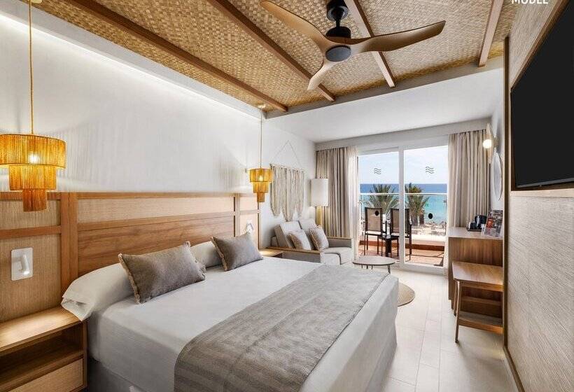 اتاق استاندارد با چشمانداز دریا, Hotel Riu Palace La Mola