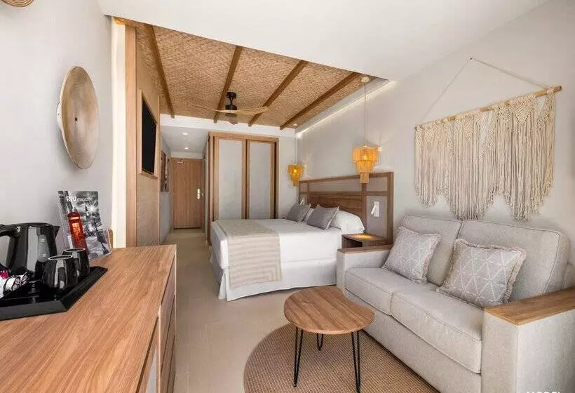 اتاق استاندارد با چشم‌انداز, Hotel Riu Palace La Mola