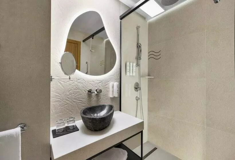 اتاق استاندارد با چشم‌انداز دریا, Hotel Riu Palace La Mola