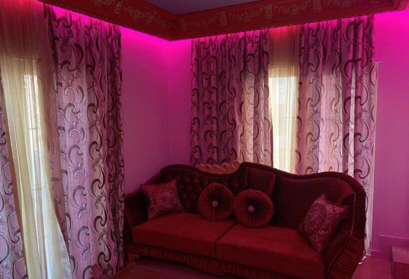 جناح عائلي, Antalya   Beach Durres