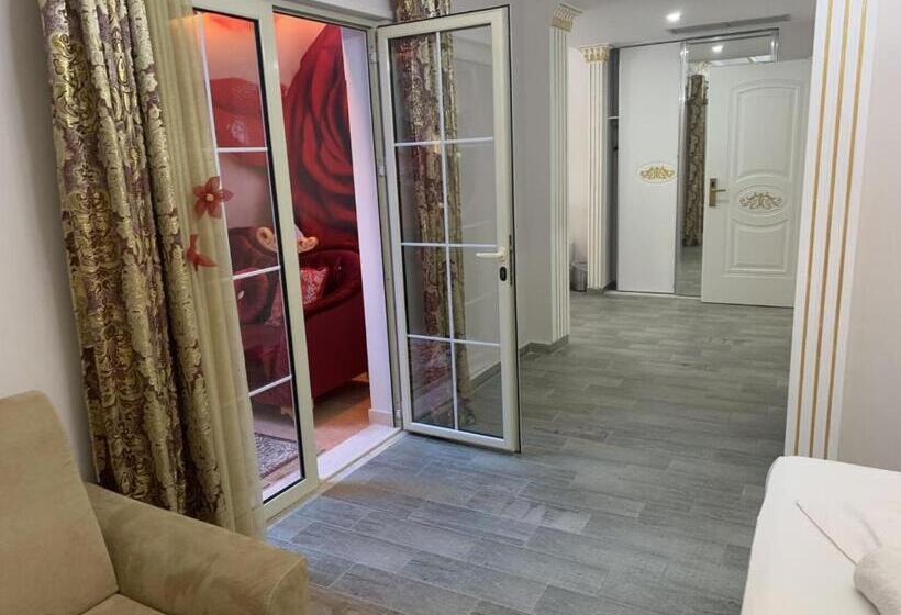 جناح عائلي, Antalya   Beach Durres