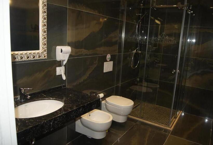 جناح مزود بجاكوزى, Antalya   Beach Durres