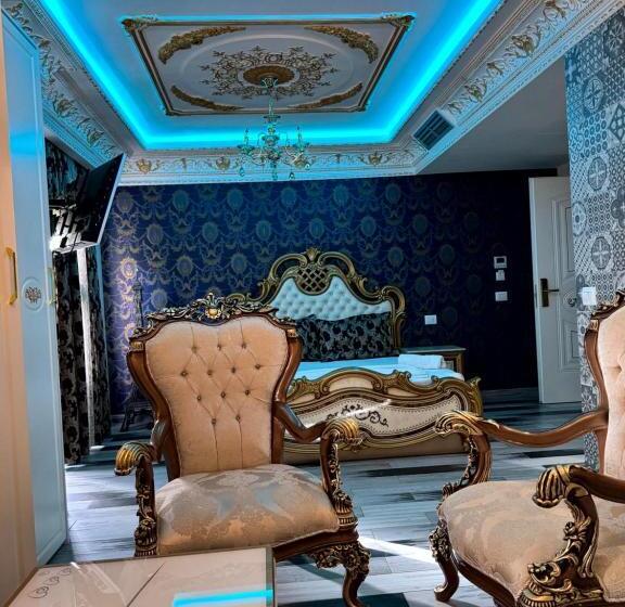 带按摩浴盆的套房, Antalya   Beach Durres