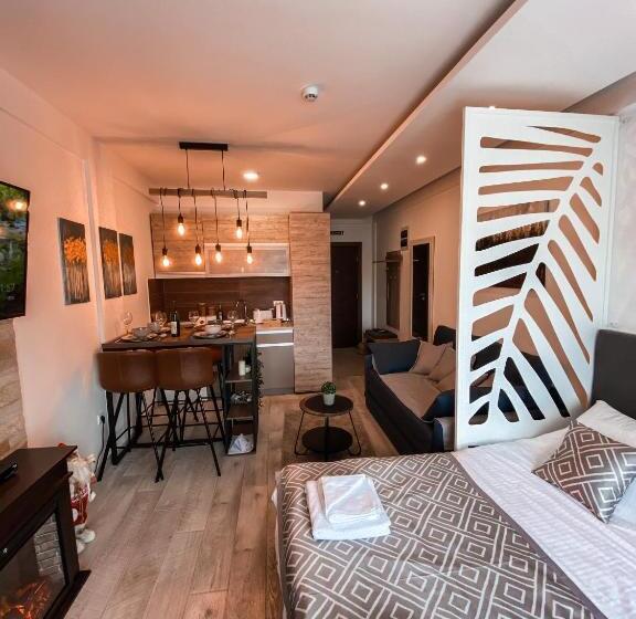 Apartamento 1 Quarto com Terraço, Milmari Mm L24