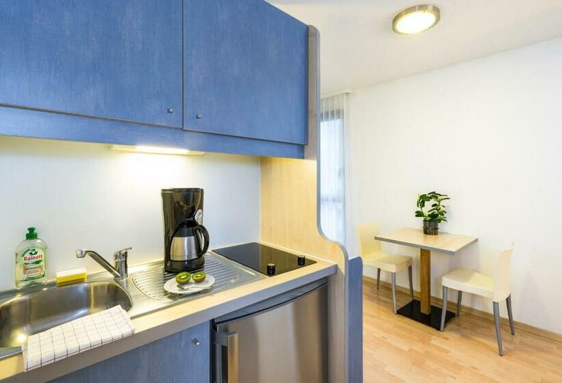 Студия Стандарт, Aparthotel Adagio Access Rennes Centre