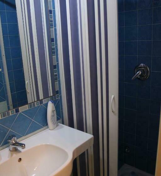 اتاق استاندارد, Beb Rosy