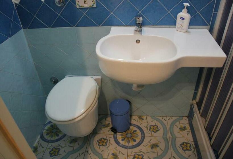 اتاق استاندارد, Beb Rosy